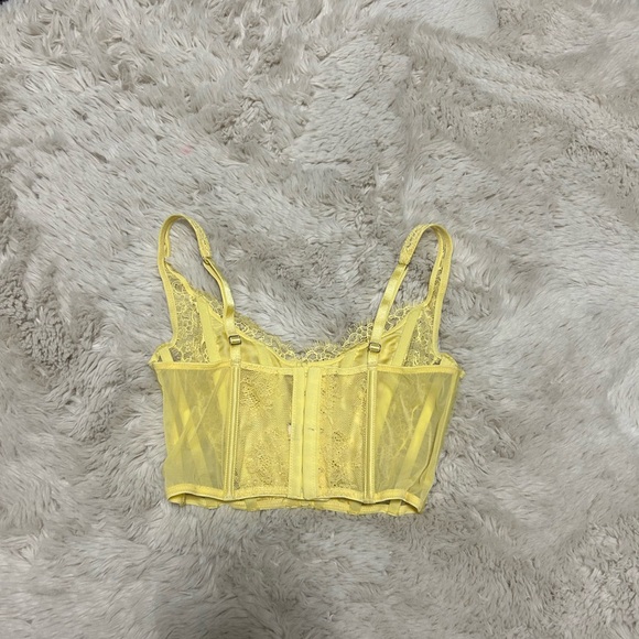 Victoria’s Secret Corset - Picture 2 of 2